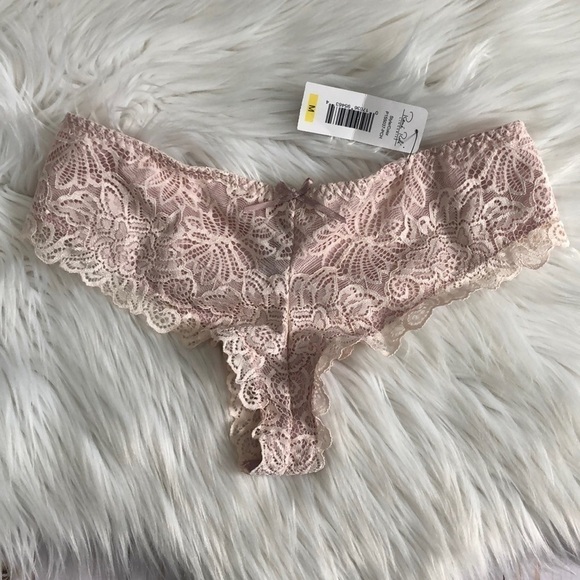 Rene Rofe Other - Rene Rofe light pink lace thong panties   NWT